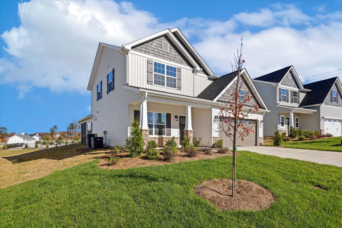 https://assets.windsorhomes.us/img/OWL_lot4_Bailey_B_5993_Elk Ridge_Dr_exterior_side.jpg